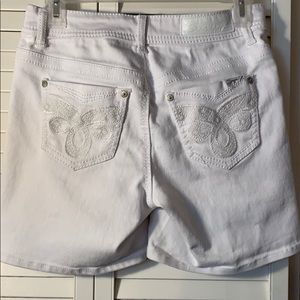 Seven7 White Denim Shorts